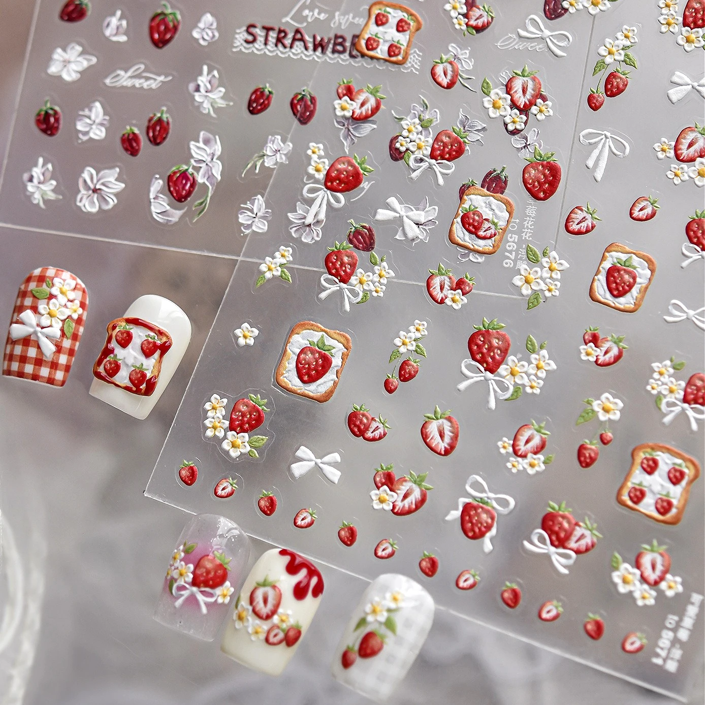 Strawberry Toast Bowknot Daisy - Nail Art Orange recension och pris