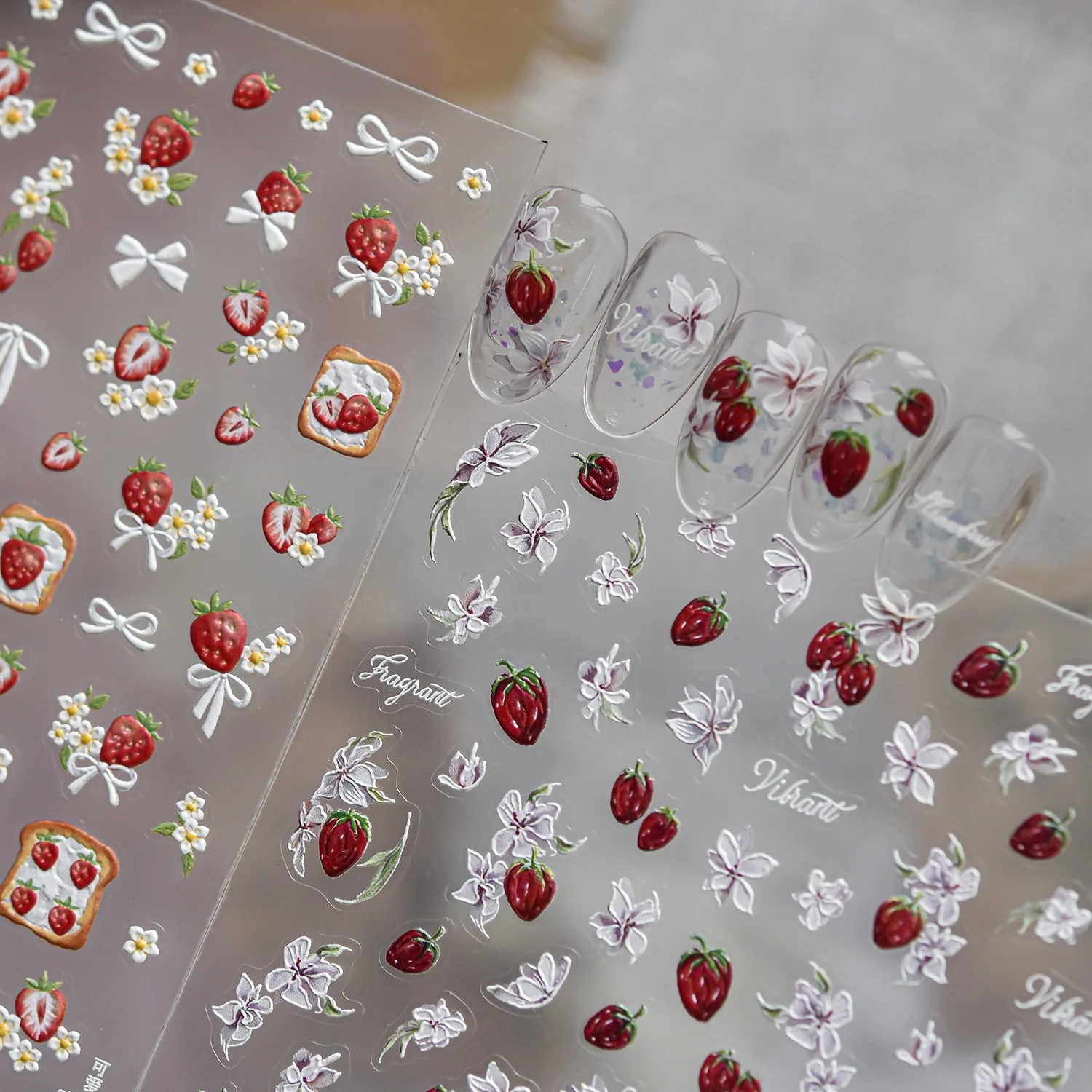 Strawberry Toast Bowknot Daisy - Nail Art Orange recension och pris